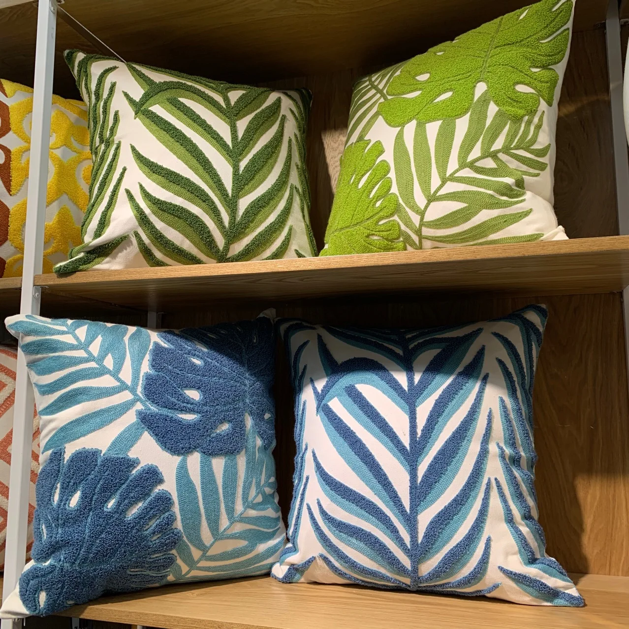 

Наволочка с вышивкой зеленых листьев в скандинавском стиле, чехол для диванной подушки, наволочка для диванной подушки, для гостиной, офиса, кровати, автомобиля, украшение для дома