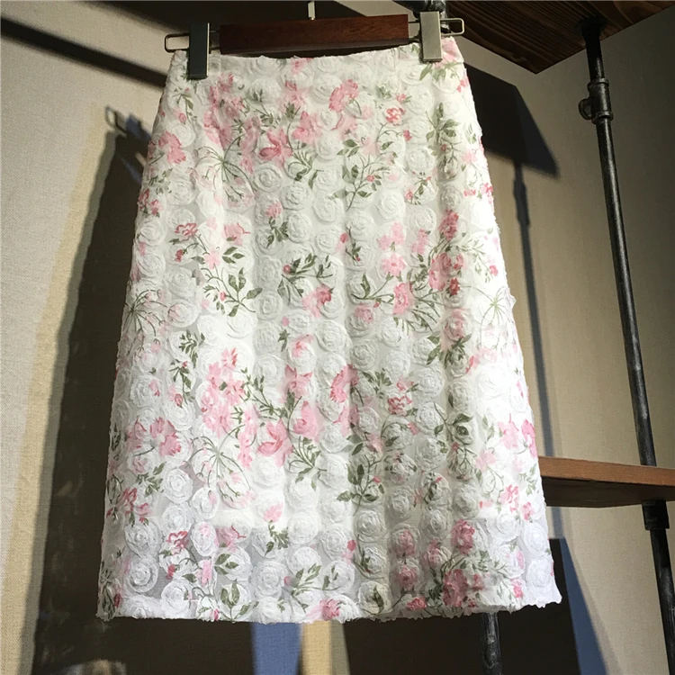 2022 Весенние новые юбки-карандаш Женская Асимметричная Цветочная кайма роскошная