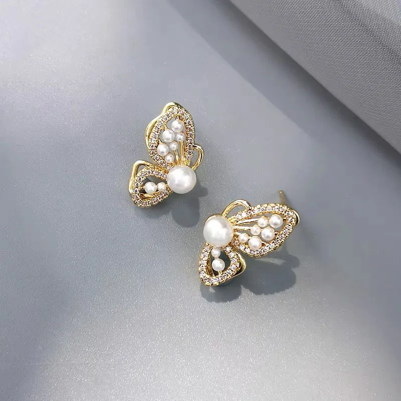 

Light Luxury Butterfly Pearl Stud Earrings Personalized Simple Earrings Fashion Jewelry Ear Rings for Women Accessories