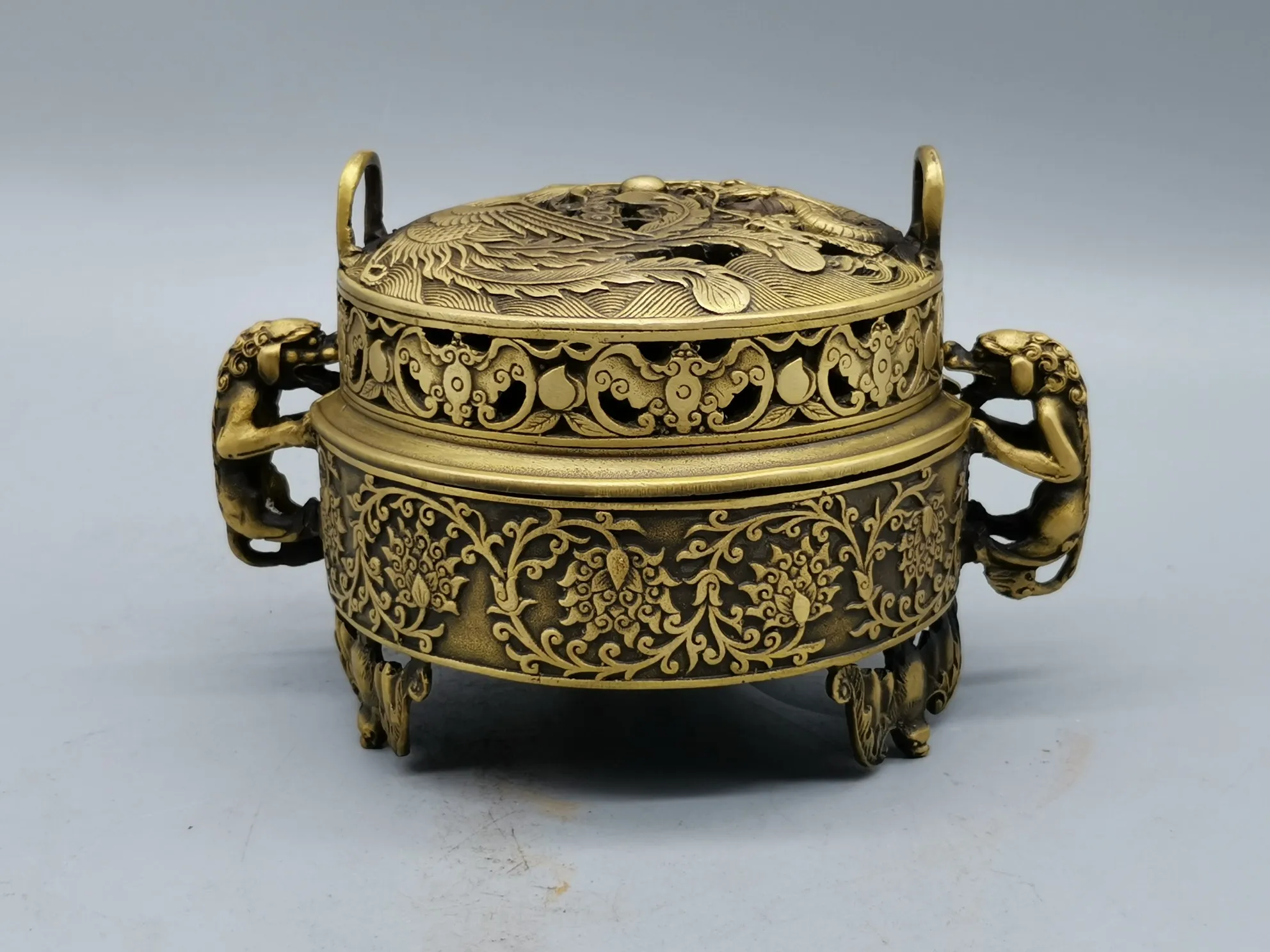 

Chinese Antique Collection Brass Dragon and Phoenix Incense Burner Exquisite Living Room Furniture Decorations For Friends