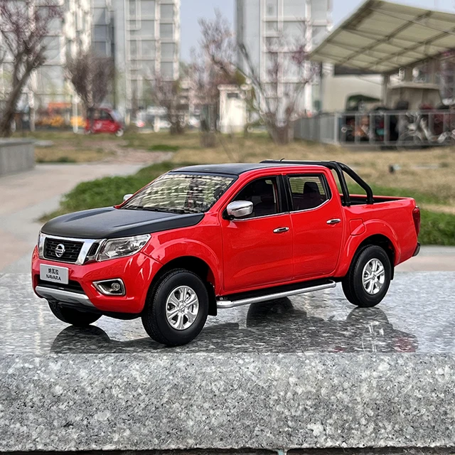 Пикап Nissan Navara 2021 багажник