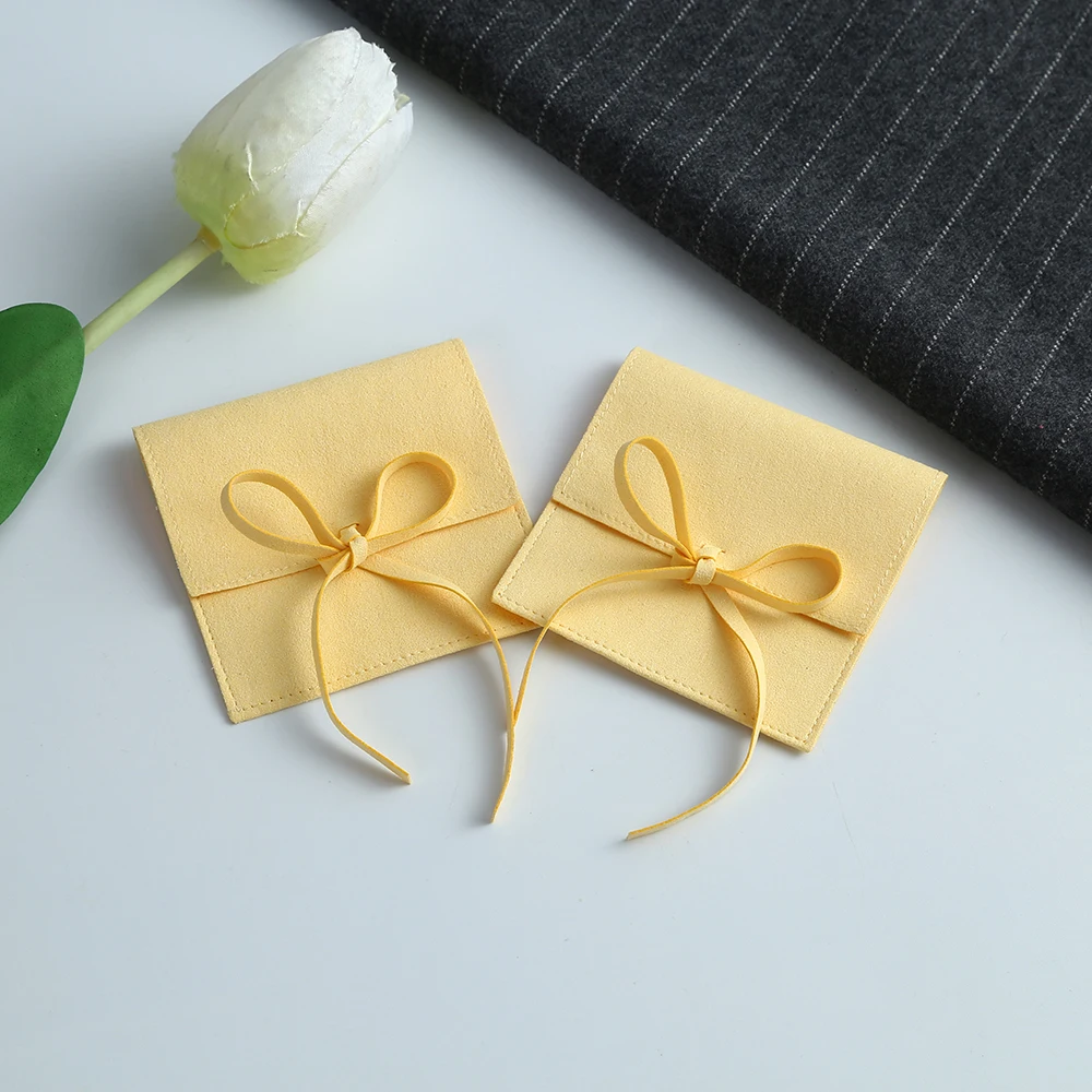 

20pcs Jewelry Pouches Personalized Christmas Packaging Drawstring Microfiber Ring Earings Small Gift Candy Bags Wedding Favors