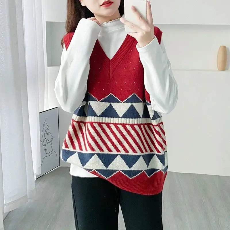 

Vintage V-neck Knitted Sweater Vest Women Loose Sleeveless Sweater Pullover Autumn Korean Casual Pattern Retro Waistcoat J117