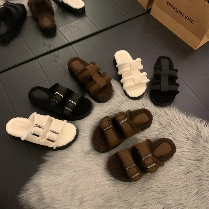 2023 New Women's Plush Slippers Winter Fashion Lamb Wool Comfortable Flat Fur Slippers Designer Women's Luxury Plush Slippers