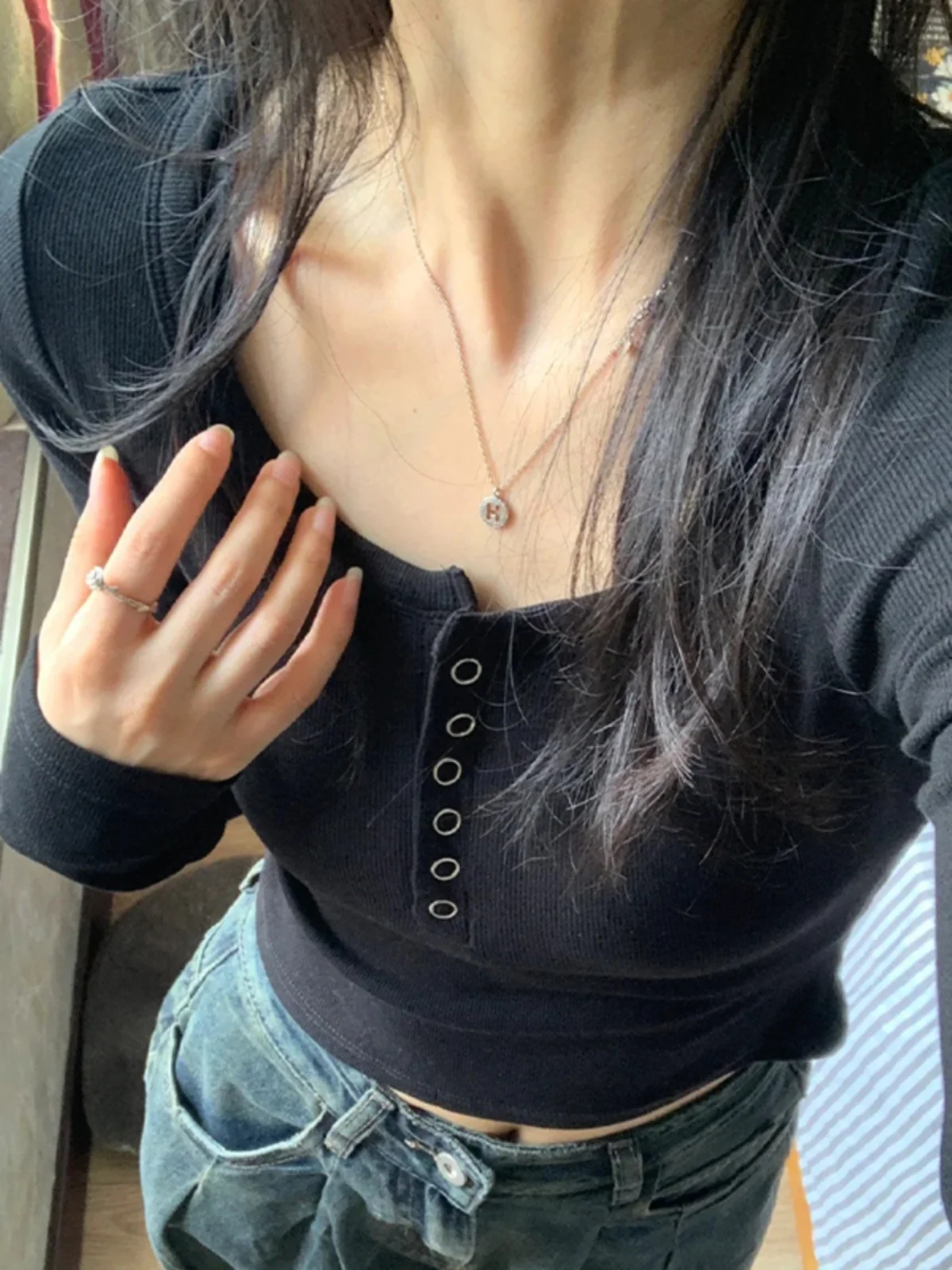 Осень-зима 2024 новая рубашка с U-образным воротником на плечах короткая длинными