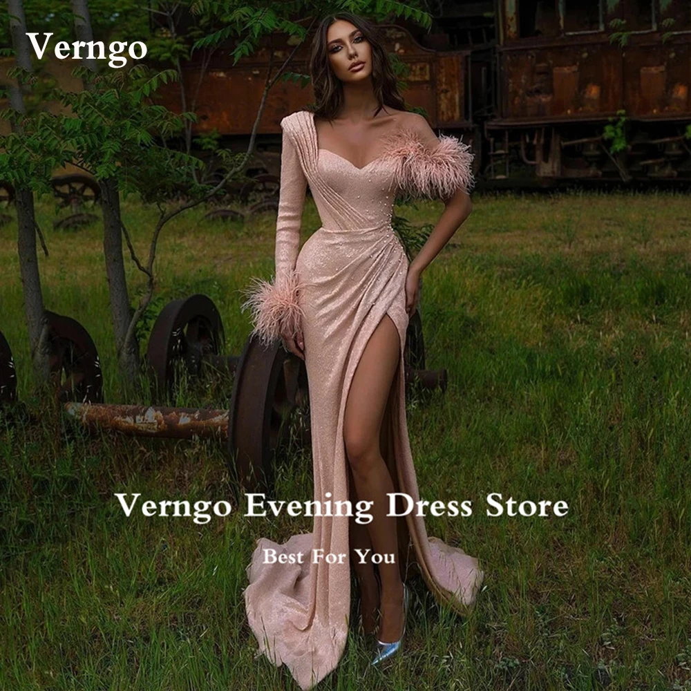 

Verngo Elegant Blush Pink Mermaid Evening Dresses Feathers One Shoulder Long Sleeves Pearls Split Dubai Arabic Shiny Prom Gowns