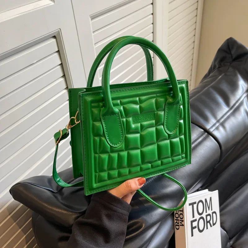 Новая модная женская сумка-мессенджер