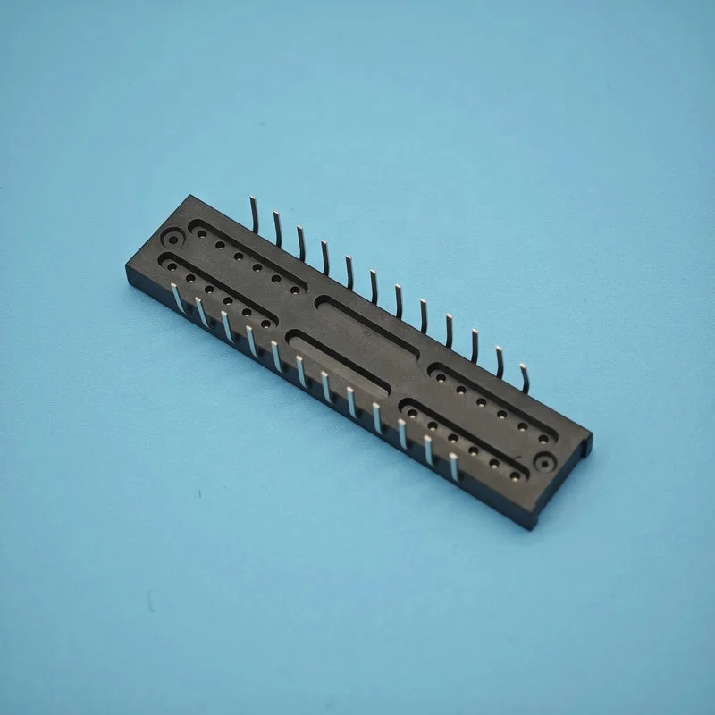 Линейный датчик изображения Hamamatsu CMOS S13496 7x200um 4096 пикселей