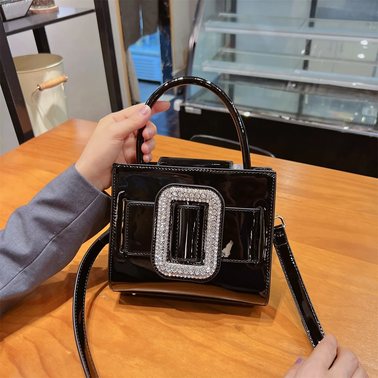 

Luxury designer leather square bag ladies handbag Rhinestone diamond buckle handbag evening bag shoulder bag Crossbody