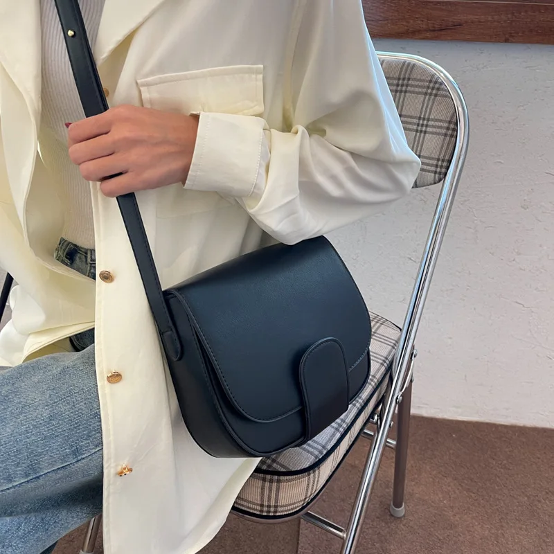 

High-quality Ladies Retro Small Square Bag 2022 New Saddle Bag Fashion Trendy Messenger Bag Net Celebrity Luxury Shoulder Bag