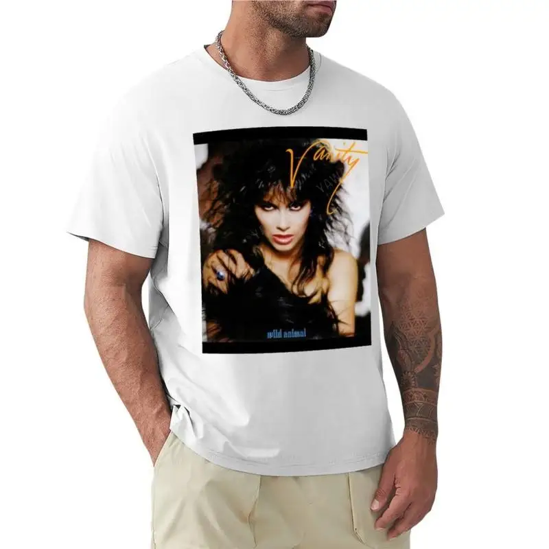 

Женская летняя футболка с надписью «Эконом»