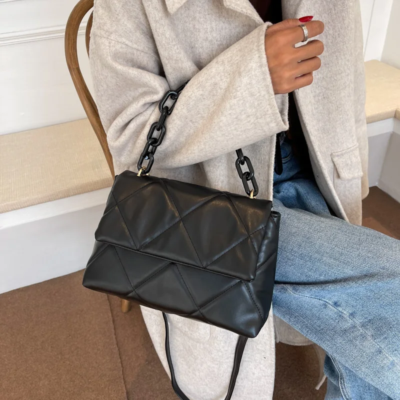 

Soft PU Leather Crossbody Bags for Women Embroidery Thread Flap Bag Luxury Branded Trending Chain Shoulder Handbags Purse