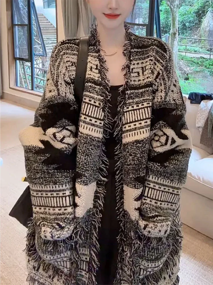 Женский вязаный кардиган больших размеров с v-образным вырезом и кисточками Burr