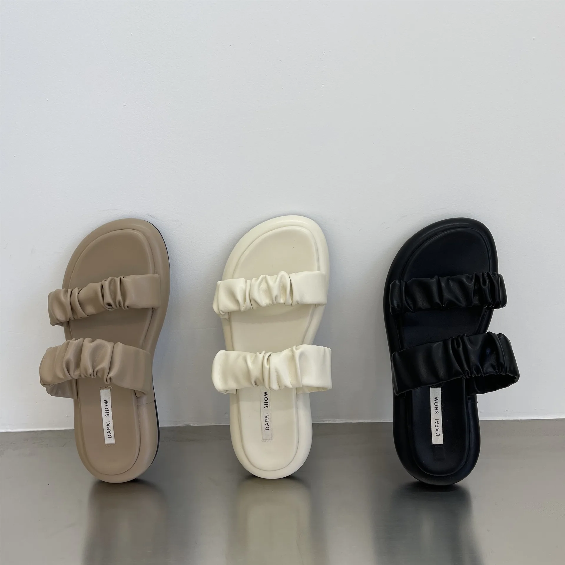 

Туфли из искусственной кожи на низком каблуке, базовая обувь в римском стиле, с копым носком