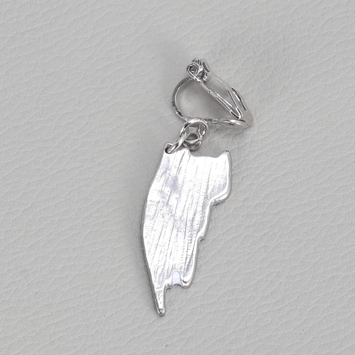 Cartoon Earrings for Women Dangle Pearl Studs Cat Witout Piercing Earclips Oil Drip Creative Pattern Miss