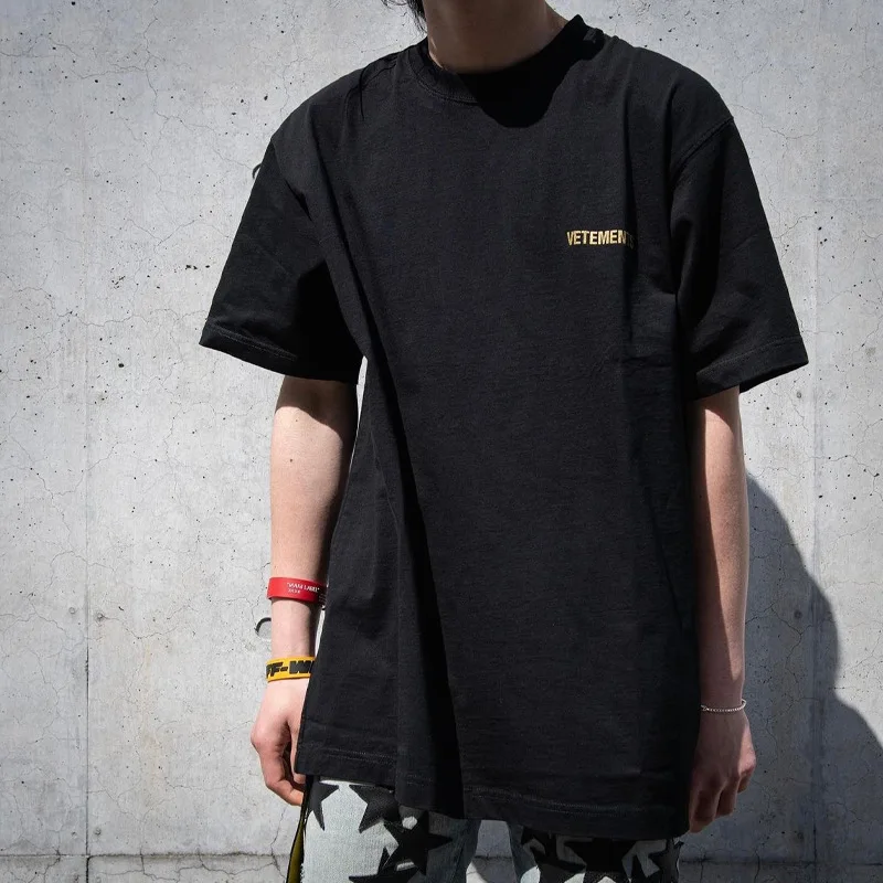 VETEMENTS High Street Classic Minimalist Letters Print Graphic T Shirts Men's Women's Short Sleeve T-Shirt Tops