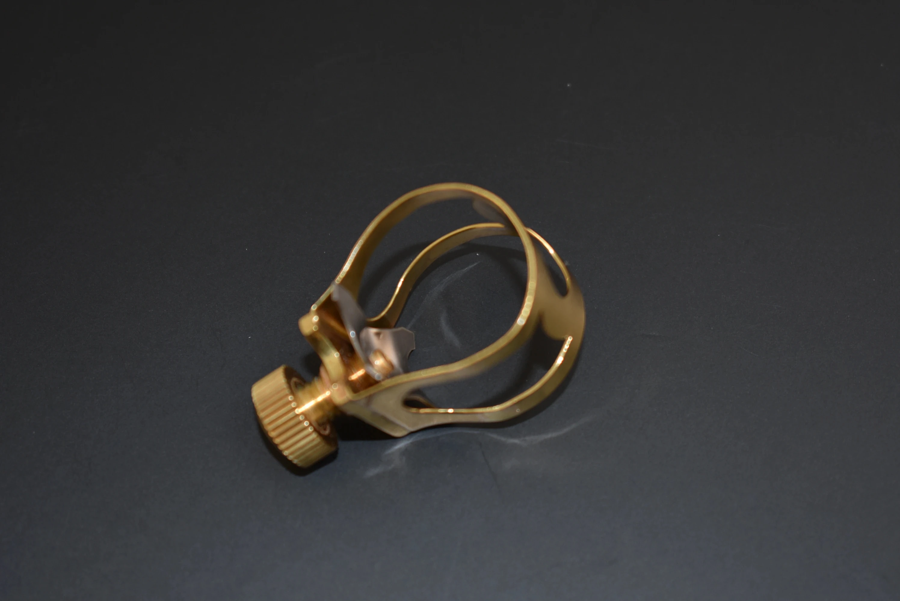 Универсальная металлическая абразадера для Saxofón 1 шт.