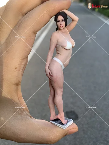 Миниатюрная фигурка из смолы MAK