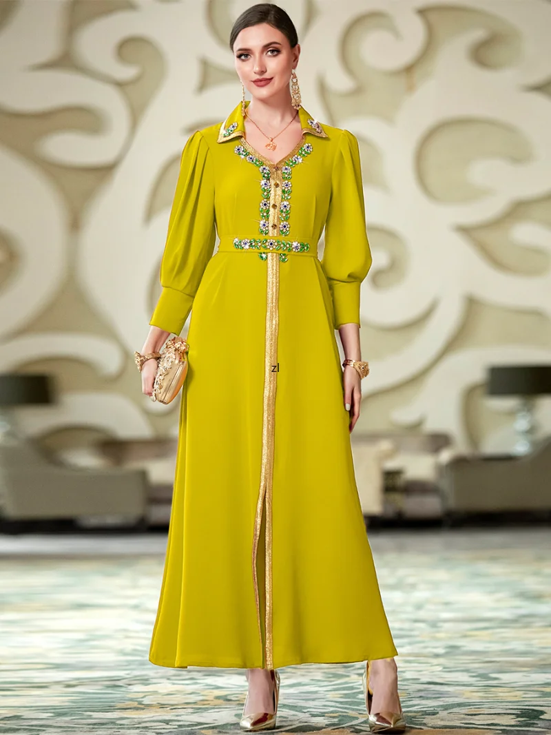 Dubai Abaya Luxury For Muslim Women Elegant lFloral Embroidery Diamonds Lace Tape Belted Kaftan Abayat Ramadan Dress