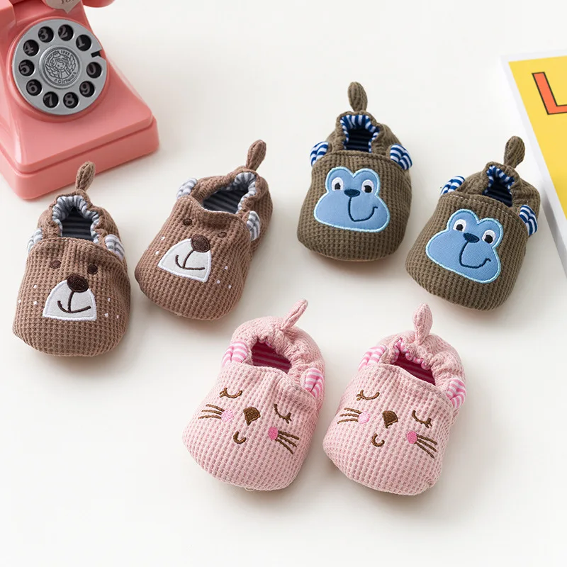 

First Walkers Spring/summer baby shoes home floor footwear cartoon baby toddler shoes 145