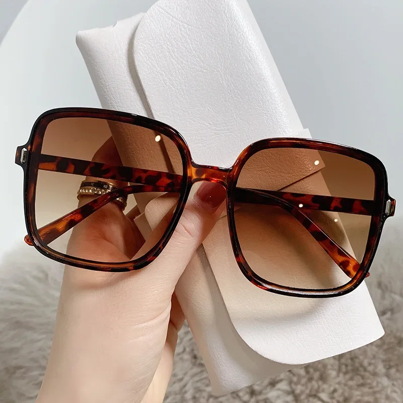 

Fashion Oversized Sunglasses Men Woman Vintage Square Sun Glasses Female Eyewear Ins Popular Brand Design UV400 Shades