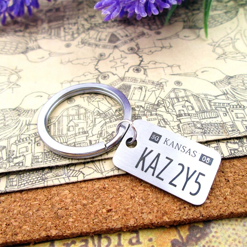 Брелок из фильма «супердин» с лицензией», кольцо для ключей из нержавеющей стали с лазерным принтом «заказ» 2Y5, Канзас Каз