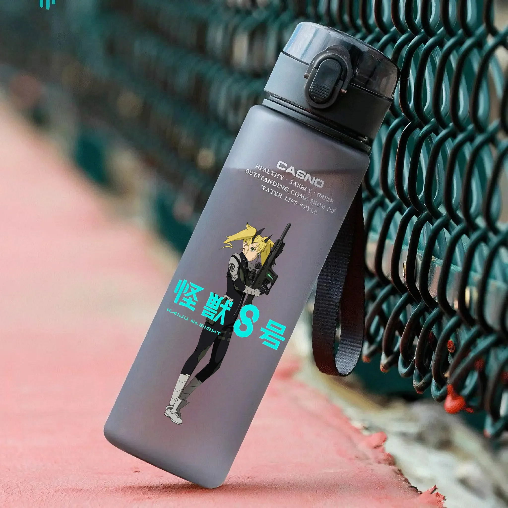 560 мл мультфильм Кайдзю No. 8. Бутылка для воды большой емкости герметичная