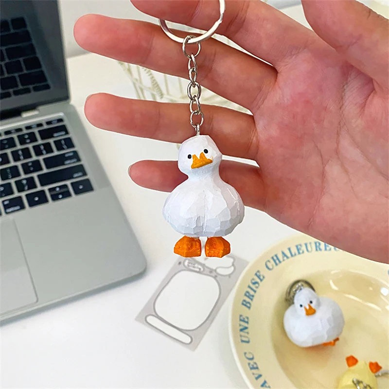 Брелок ручной работы с деревянной резьбой в виде кота милый деревянный