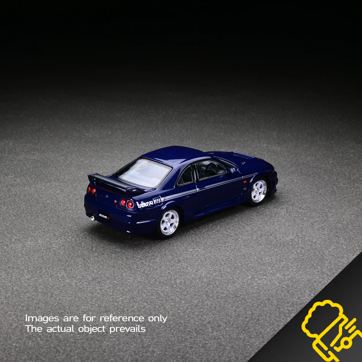 Фото TOMICA TLV 1:64 LV-N305c GTR R33 400R Nismo, литая под давлением статическая модель автомобиля из сплава, детский праздничный подарок на день рождения. №4