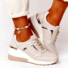 Sepatu Kasual Wanita Baru Desain Merek Sepatu Wedges Olahraga Penambah Tinggi Sneakers Nyaman Berbantalan Udara Zapatos De Mujer
