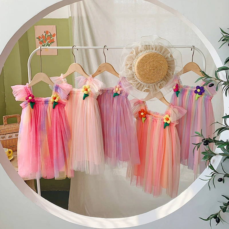 

Summer Toddler Rainbow Mesh Baby Girls Dress 3D Flower Flying Sleeve Children Girls Princess Dress Fluffy Dress