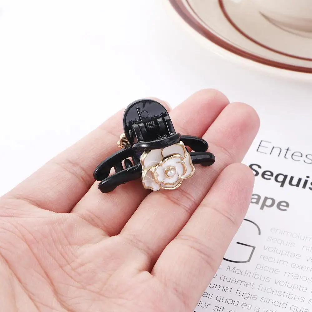 

Side Clip Pearl Small Hair Claw Camellia Hair Catch Clip Flower Hair Claw Korean Style Shark Clip Women Hair Accessories