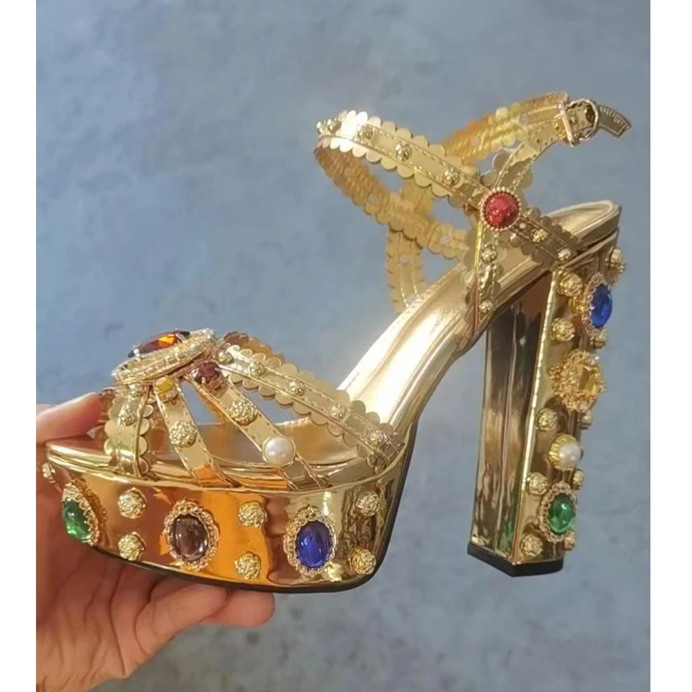 

Женская летняя обувь на толстом каблуке, большие размеры