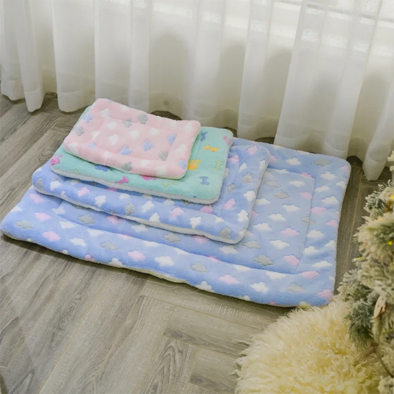 Soft Cat Bed Mats Short Plush Pet Sleeping Bed Mats for Cats Small Dogs Cute Pet Pad Blanket Warm Kitten Cushion Cat Accessories