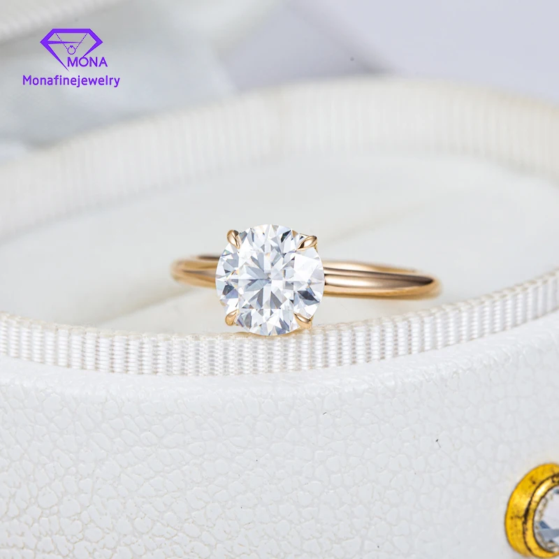 Кольцо с муассанитом и бриллиантом 6 мм