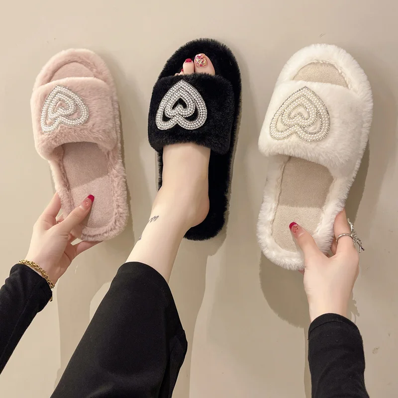 Indoor Slippers Women Love Heart Cotton Slippers Winter Warm Non Slip Floor Fuzzy Chinelos Furry Slides Ladies Shoes for Bedroom
