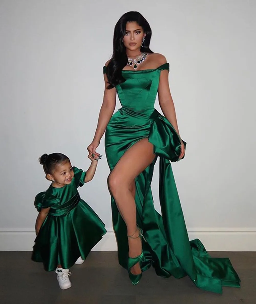 

Simple Emerald Green Mermaid Evening Dresses Long 2022 Sexy Silt Off Shoulder Plus Size Adult Prom Party Celebrity Gowns