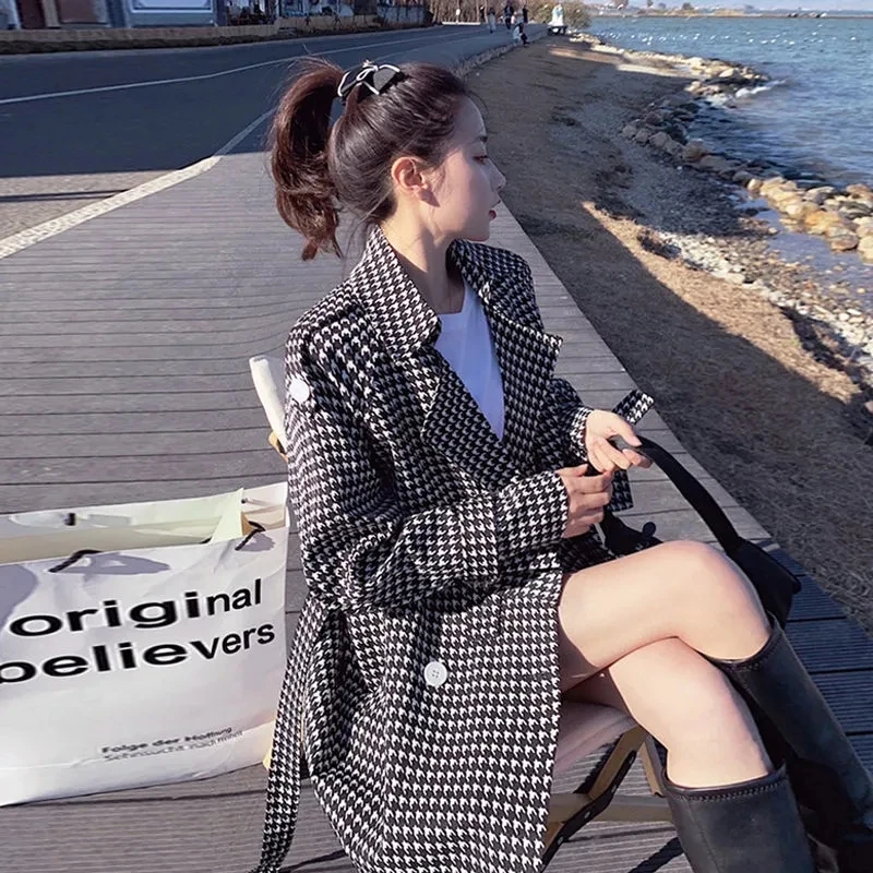 

Black White Houndstooth Trench Coat Women's Spring Autumn Jackets 2022 Fashion New Short Waist-strap Western-style Popular Coats