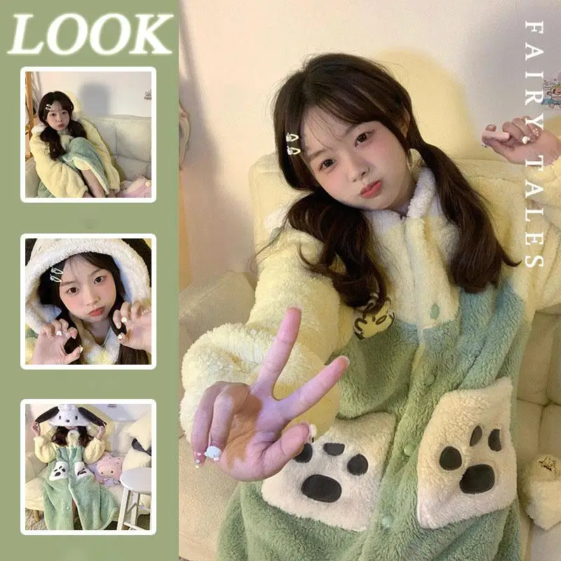 

Kawaii Sanrio Cartoon Coral Velvet Pajamas Cute Winter Pochacco Thickened Flannel Housewear Christmas Birthday Creative Gifts