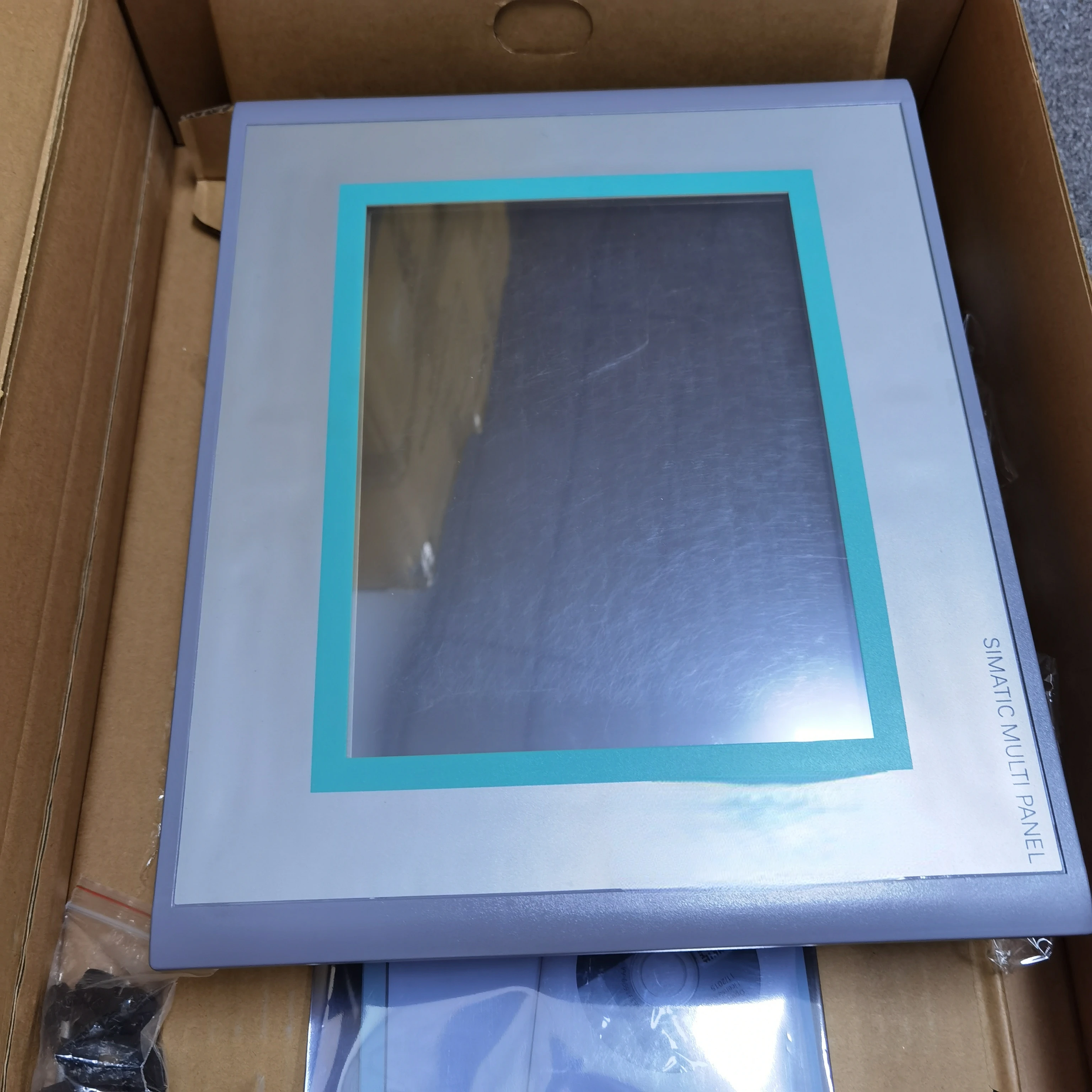 

6AV6643-0CB01-1AX2 PLC control touch screen 6AV6 643-0CB01-1AX2 touch panel 643-0CB01