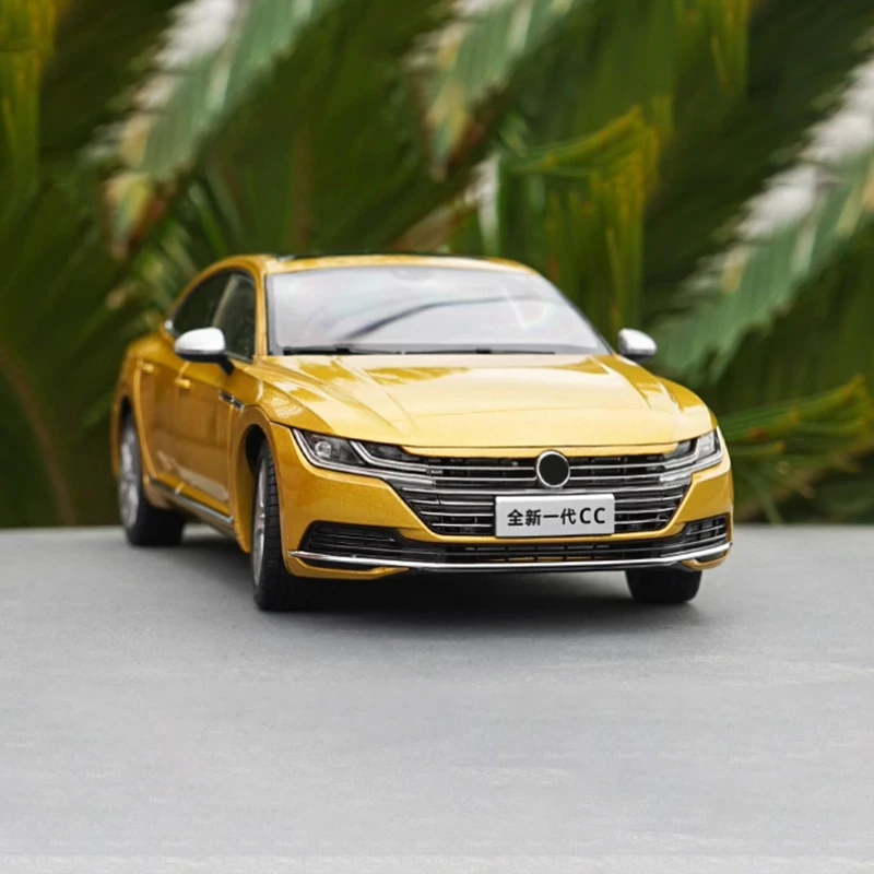 Diecast w skali 1:18 oryginalna nowa generacja CC 2018 aluminiowy model samochodu gotowy produkt zabawka symulacyjna statyczny kolekcjonerski prezent