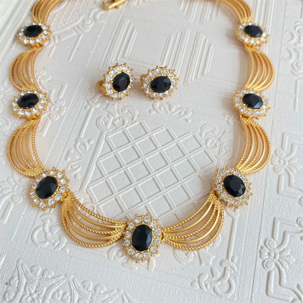

Винтажное Дворцовое ожерелье с цветком во французском стиле Хепберн, покрытое цирконием, позолоченное ожерелье, серьги-гвоздики, зажим для ушей, свадебный подарок для невесты