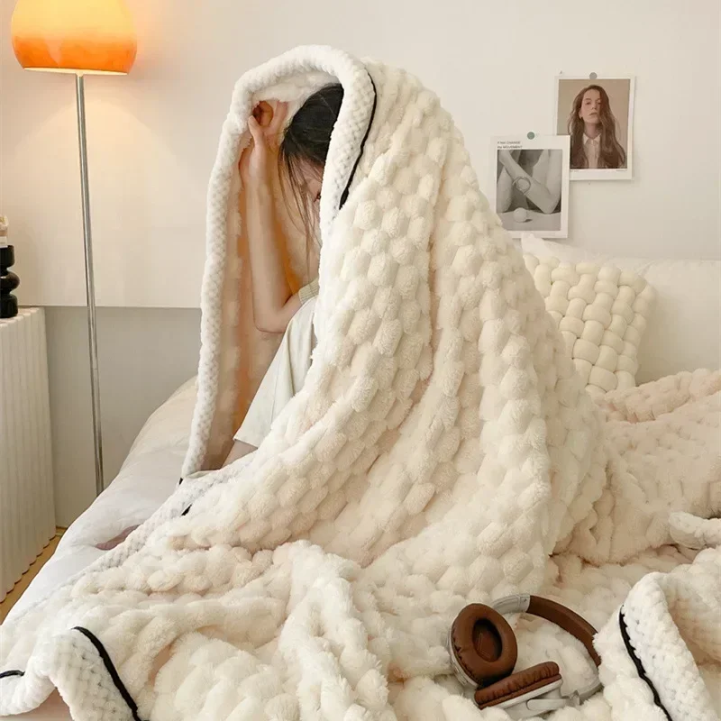 

Winter Fluffy Plush Throw Blanket Solid Color Comfortable Adult Bed Quilt Soft Warm Bed Linen Bedspread for Sofa Bedroom