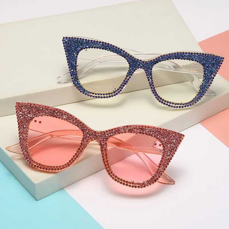 

2022 Fashion Retro Exaggerated Cat Eyes Frame Sunglasses Personalized Korean Version Crystal-studded Cat Eye Anti-UV Sunglasses