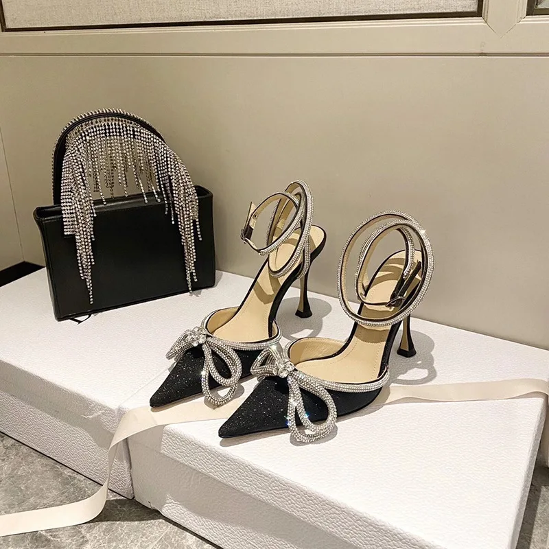 

Сандалии на шпильке с блестками и заостренным носком, на высоком каблуке