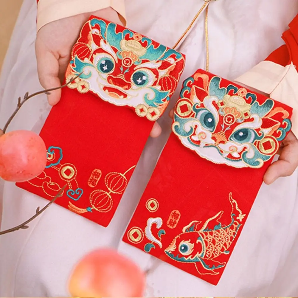 Конверты в китайском стиле с красным рисунком дракона и знаков зодиака красные