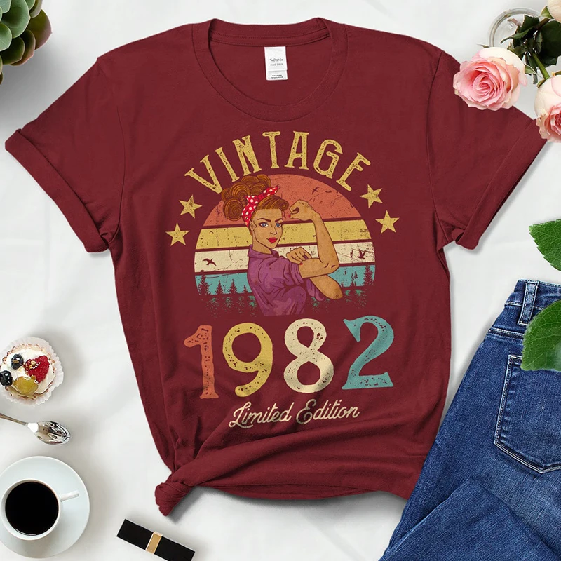 

Vintage 1982Limited Edition Black Cotton T Shirts Women Retro Summer Fashion 40th 40 Years Old Birthday Party Tshirt Ladies Top