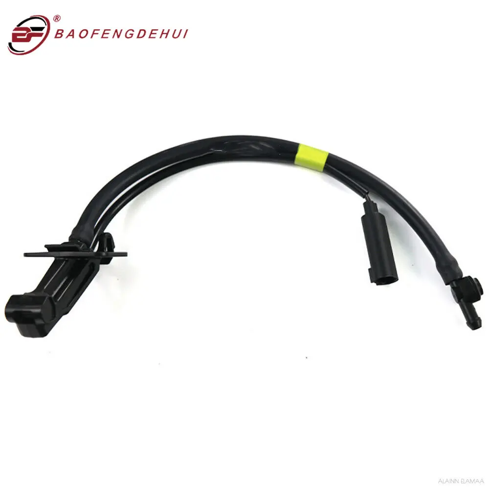 

1PC New Front Windshield Washer Nozzle LR083282 For Land Rover Discovery 2017 2018-2020