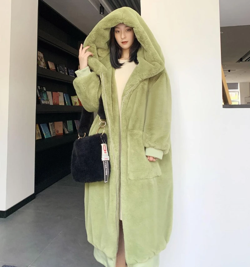 Casual Luxury Long Loose Hooded Mane Fur Jacket Female Thick Warm Plush Outwear Women 2023 Autumn Winter Fashion Faux Fur Coats