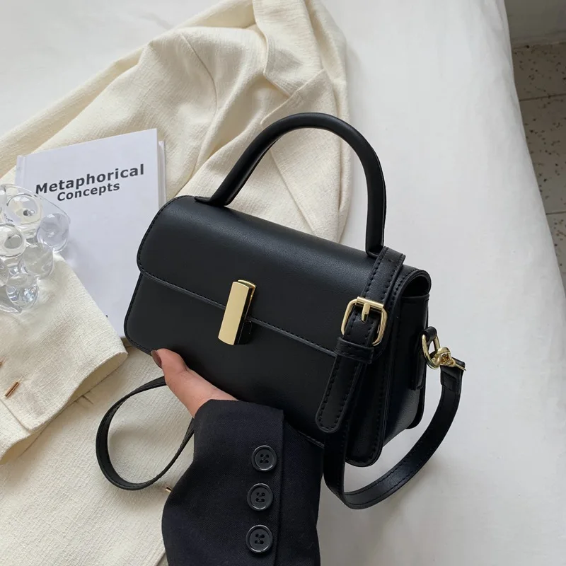 

Новинка 2022, повседневная женская сумка через плечо, популярная универсальная сумка-мессенджер, модная сумка, сетчатая красная маленькая кв...